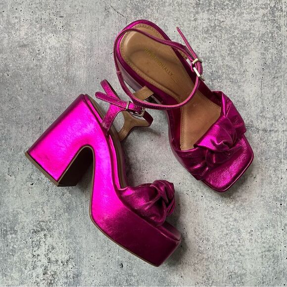 Intentionally Blank DaiDai Pink Metallic Platform Heels 37 - Picture 1 of 9